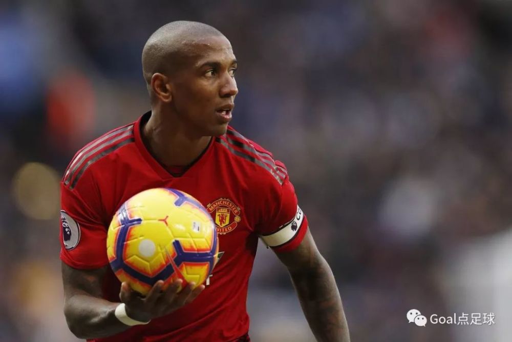 关于英超倒计时，达拉斯独行侠赛前队长鼓劲，细节引发关注，压力陡增，阵容厚度经受考验的信息