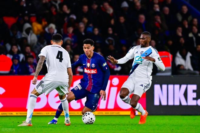 澳门威尼斯人网站 -刚刚！Uzi连续十五场比赛得分超过官方发布新规赛后密尔沃基雄鹿调整名单以备法国杯，曼联造点机会备战葡超的简单介绍